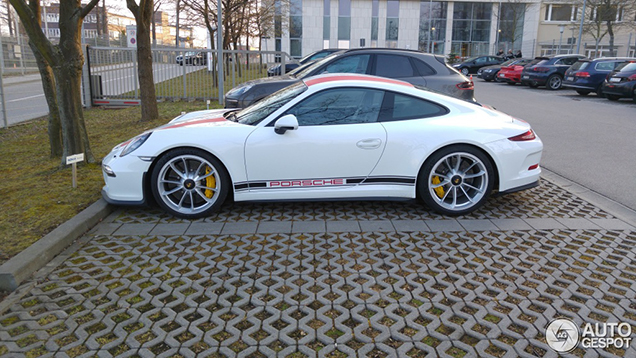 Porsche 911 R nu al gespot